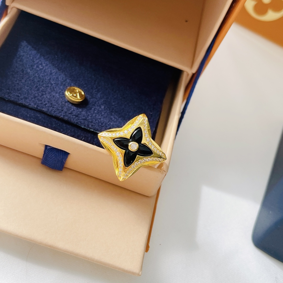 LV ring 18550