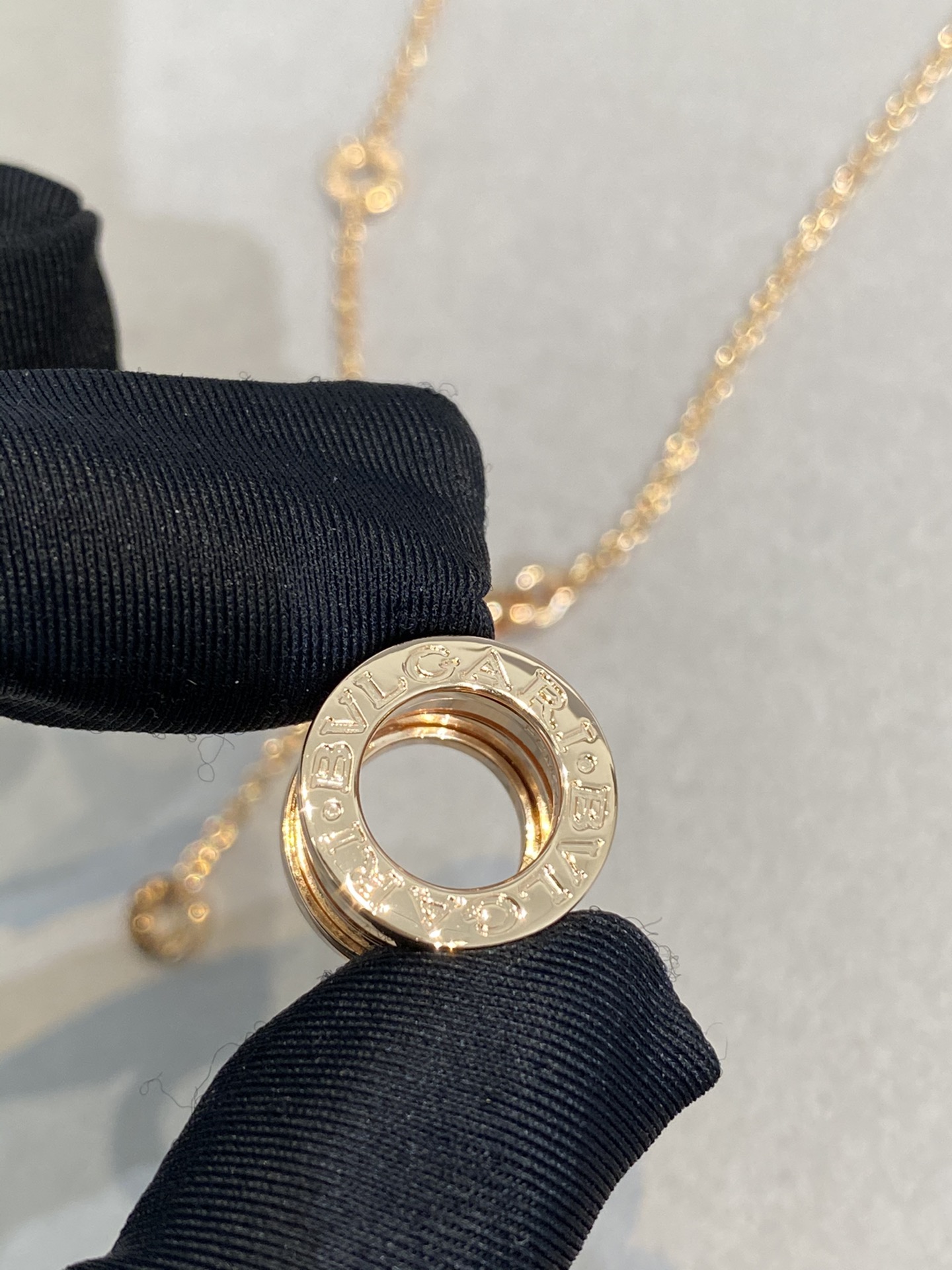 Bv1g*ai b.zero necklace