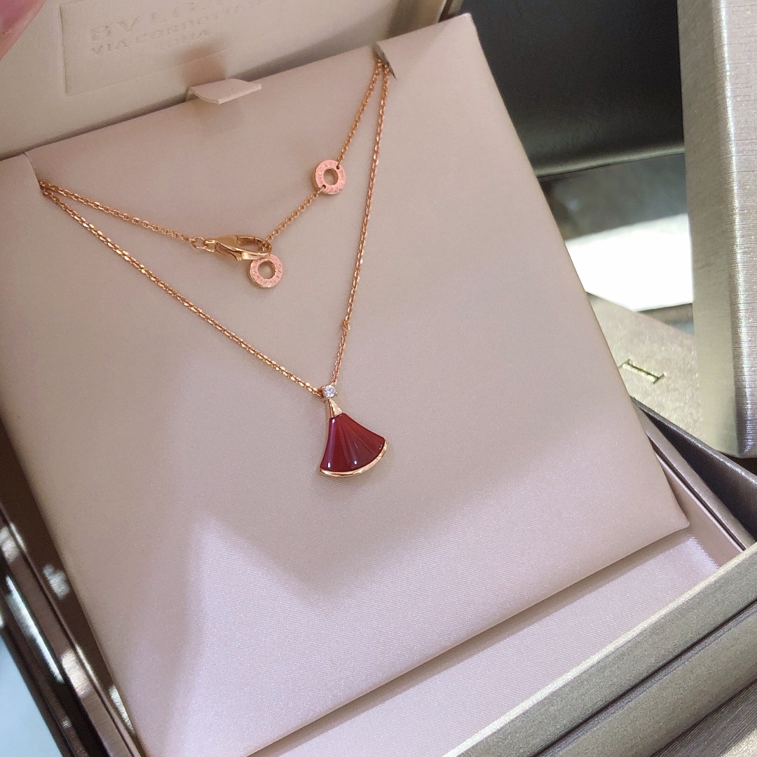 Bv1g*ai red 002 necklace
