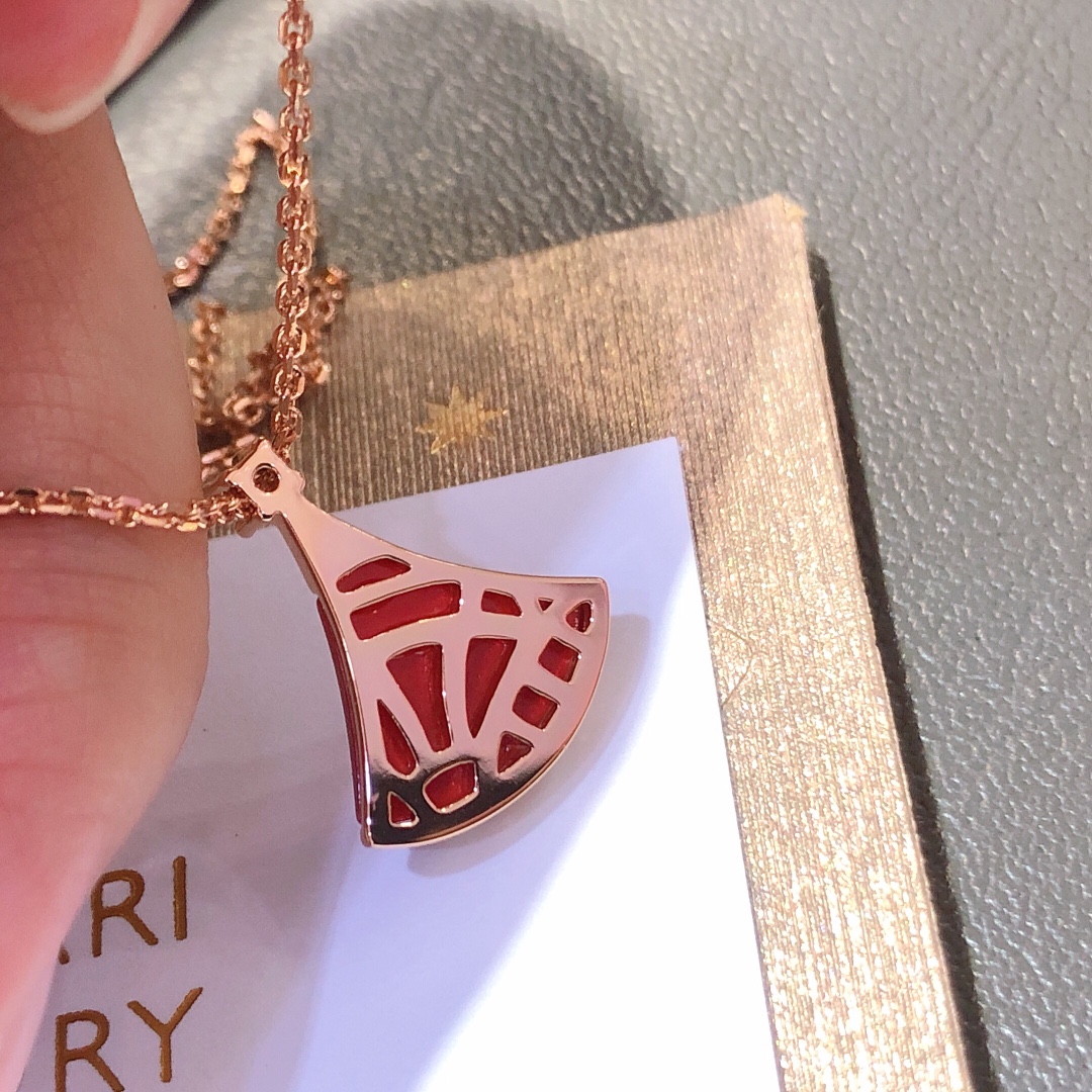 Bv1g*ai red 002 necklace