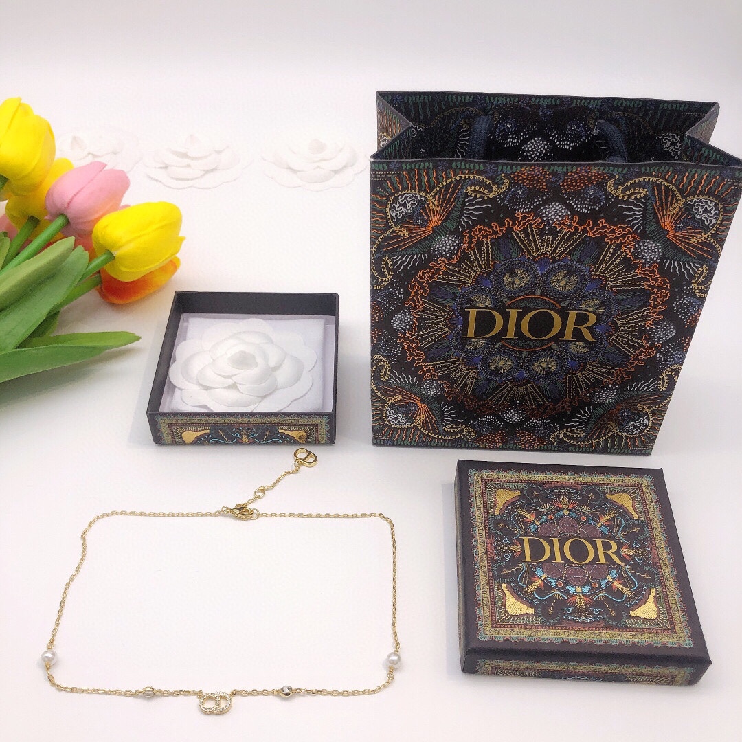 d10r  cd D1am0nd necklace 01