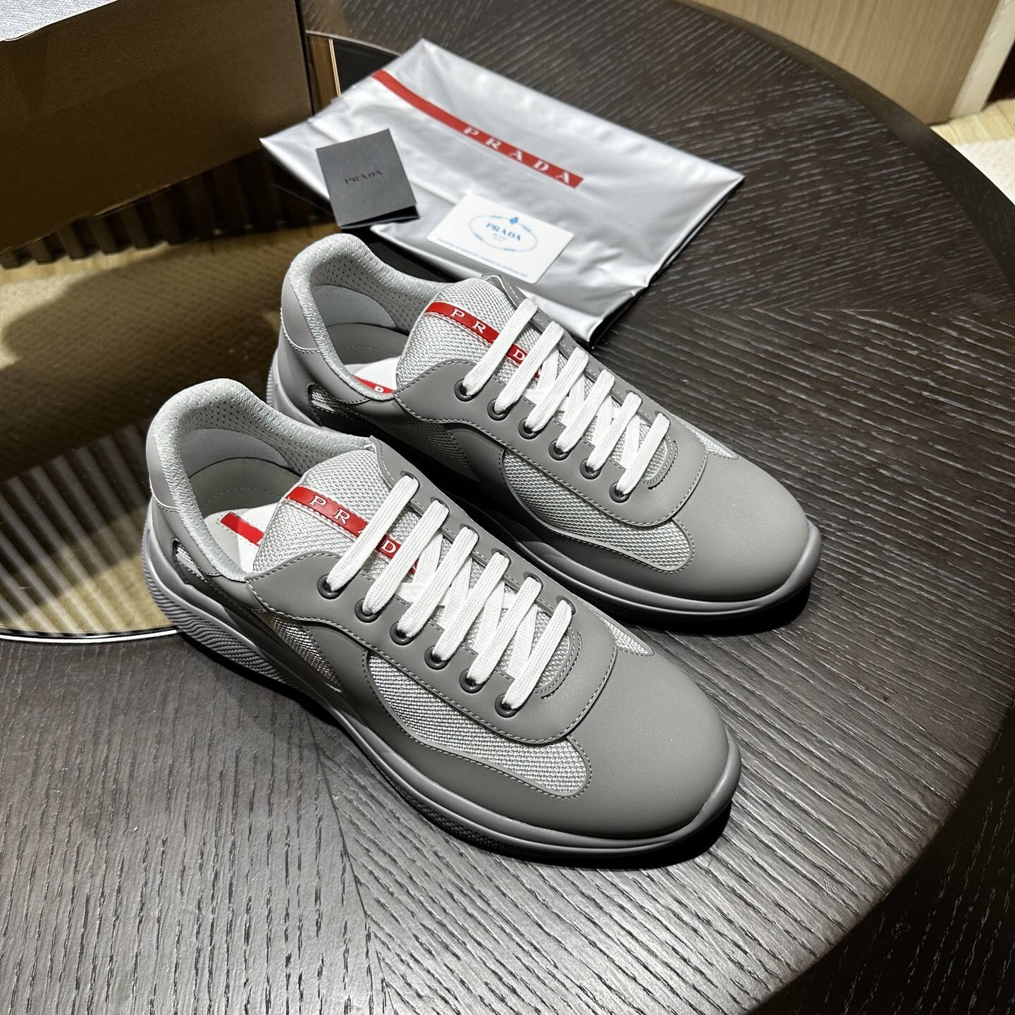 Pra*a sneaker 001