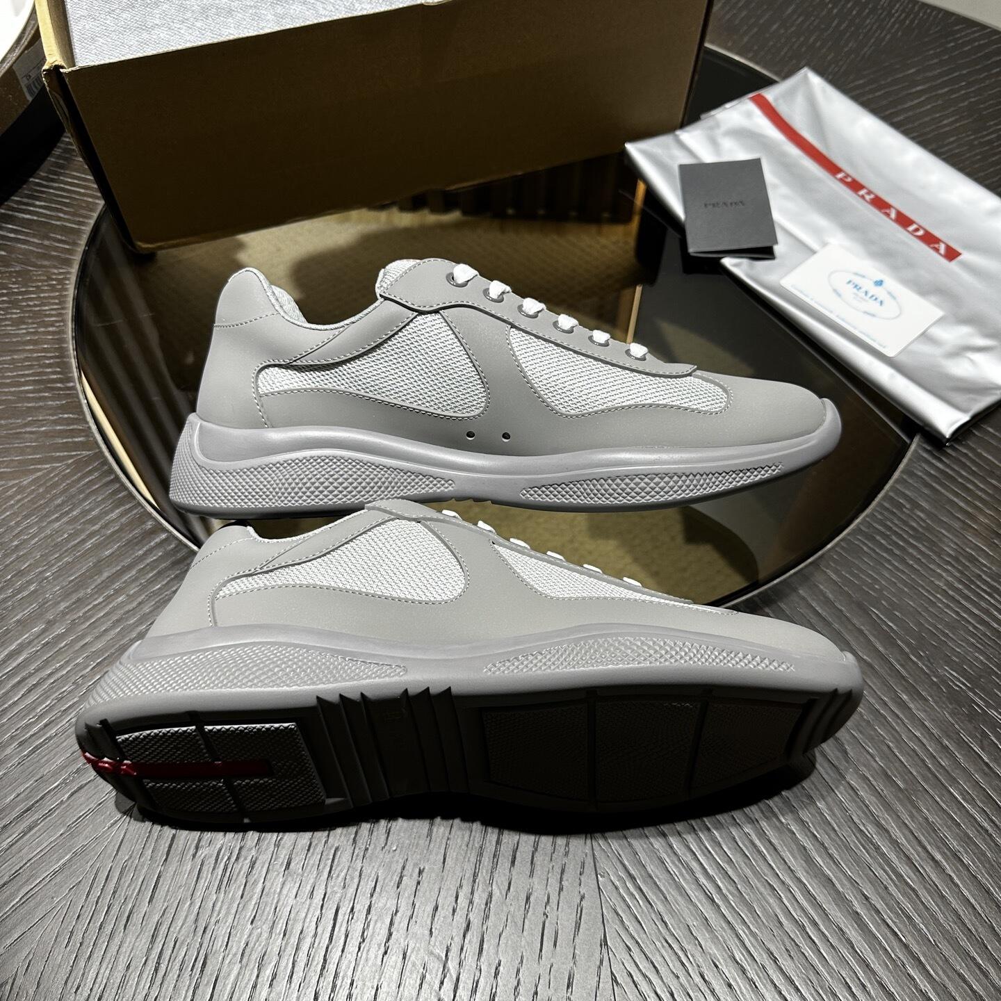 Pra*a sneaker 001