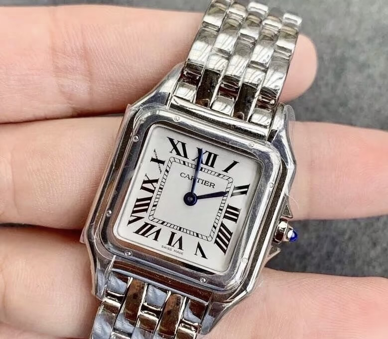 Ca*t1er cheetah watch