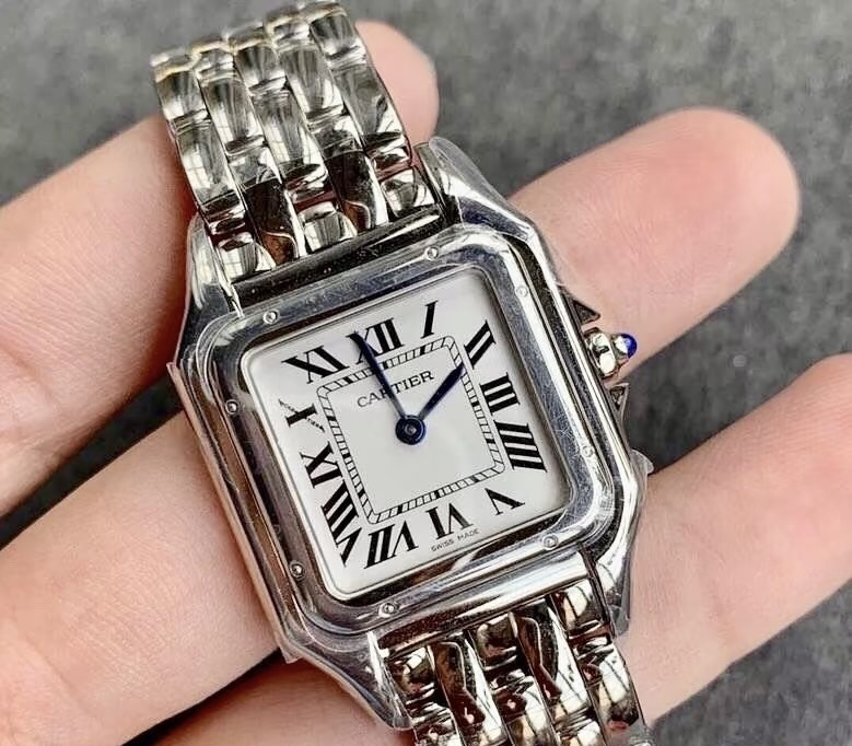 Ca*t1er cheetah watch