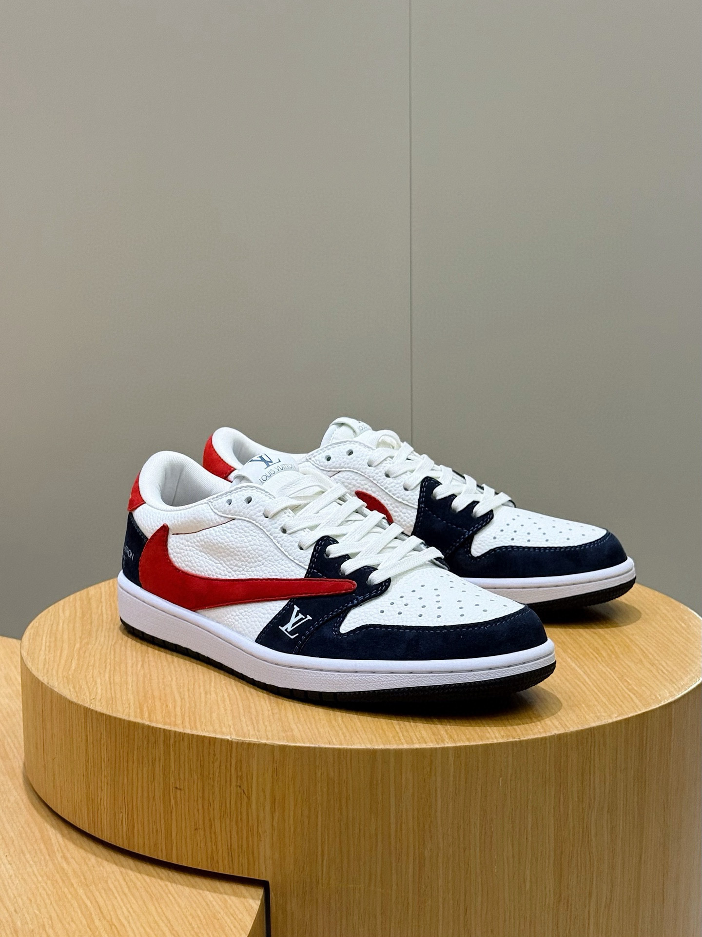 Lv Nike Collaboration Sneakers 02