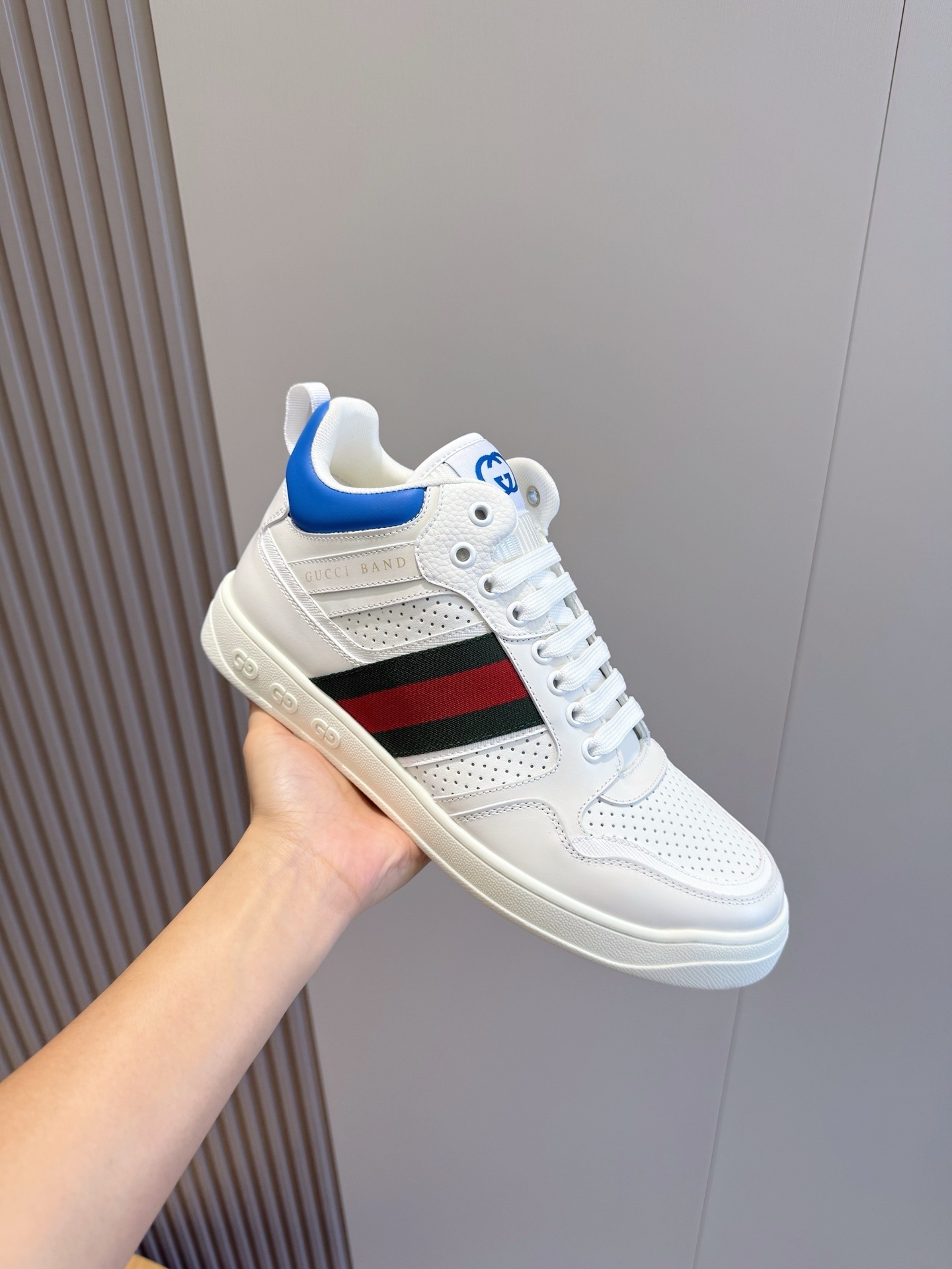 Gvc*1 sneaker 01