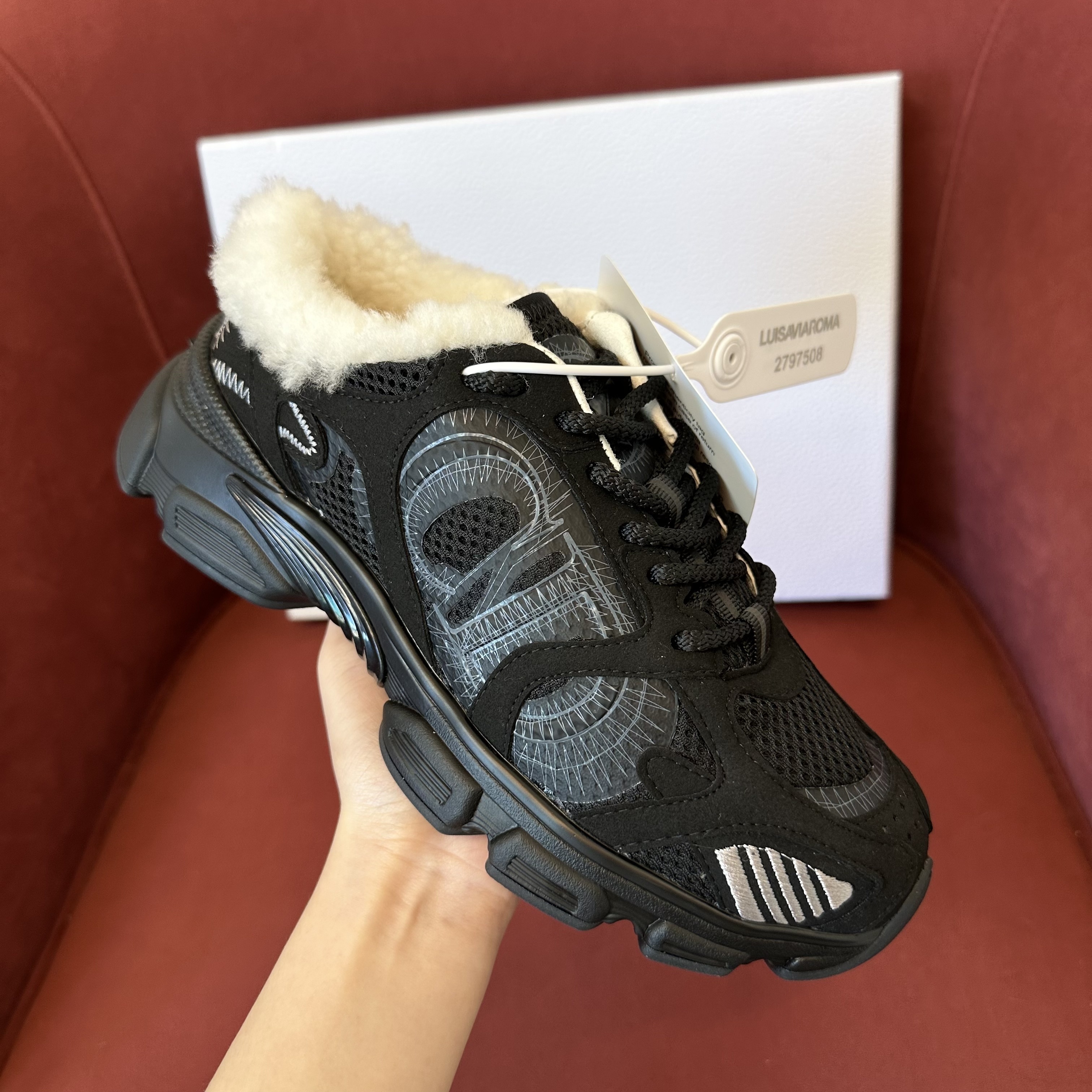 D10r low-top plush sneakers 06